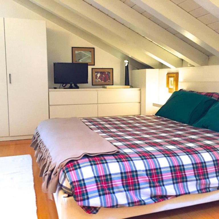 La Mansarda di Margherita - Camera Tripla con Bagno Privato - 5