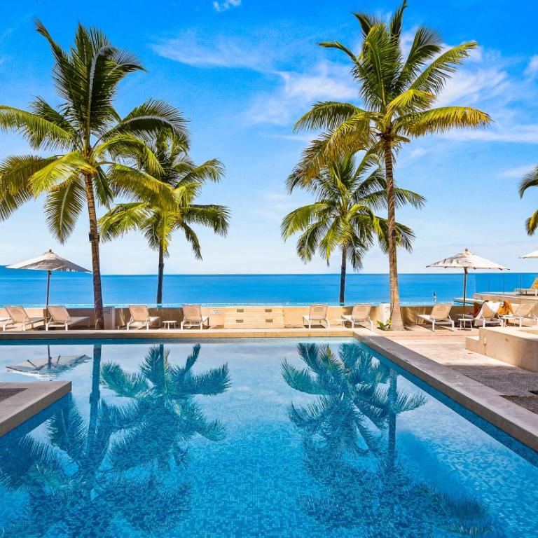 Gorgeous 1BR Condo with Pools & Sea Views - Apartment - 10
