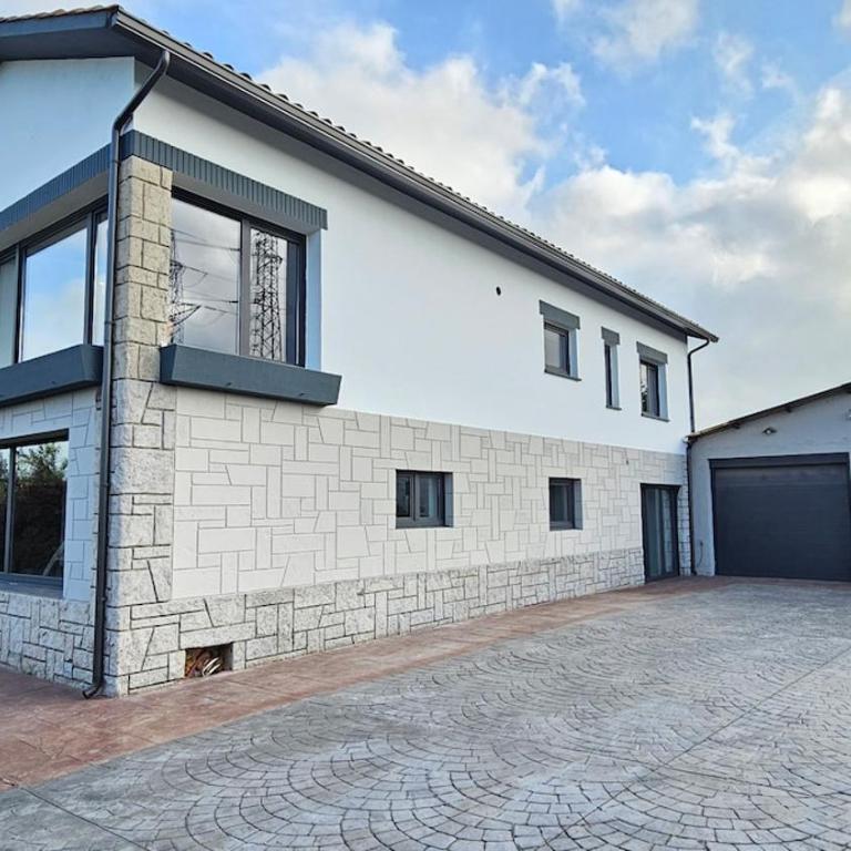 Villa de Lujo en Gijón, Piscina Climatizada, Bar - Villa - 17