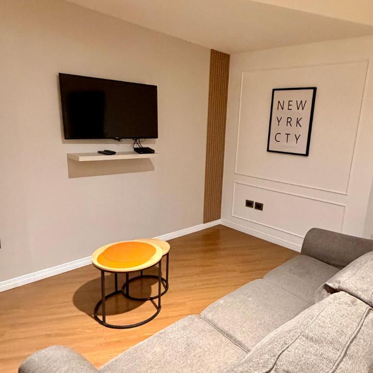 Costa Sur Apartments, Pleno Centro de Ushuaia - Two-Bedroom Apartment - 5