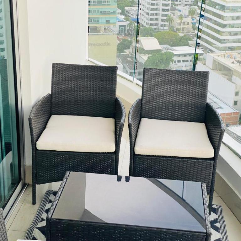 Apartaments, Cartagena, Bocagrande - Three-Bedroom Apartment with Sea View - 1