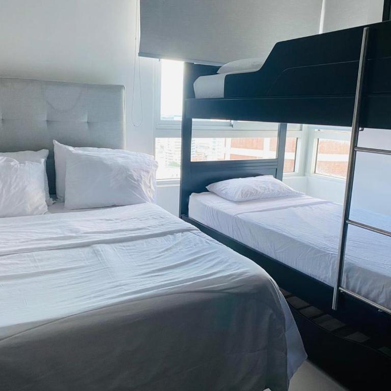 Apartaments, Cartagena, Bocagrande - Three-Bedroom Apartment with Sea View - 19