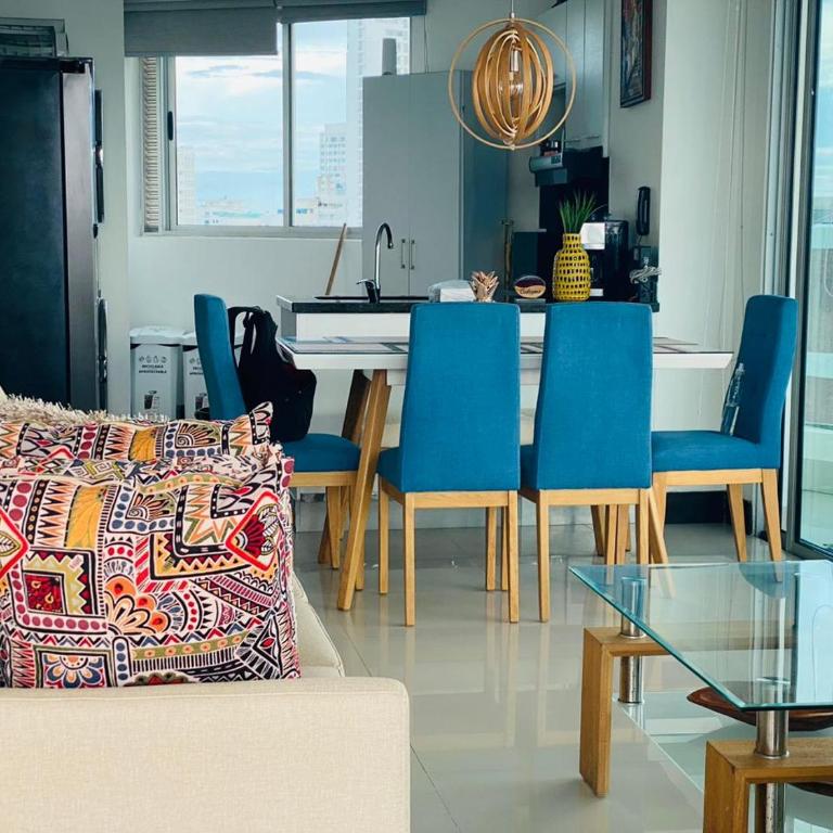 Apartaments, Cartagena, Bocagrande - Three-Bedroom Apartment with Sea View - 20