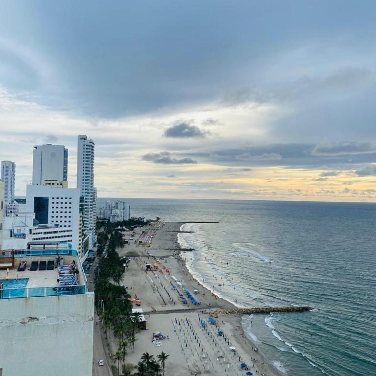 Apartaments, Cartagena, Bocagrande - Three-Bedroom Apartment with Sea View - 23