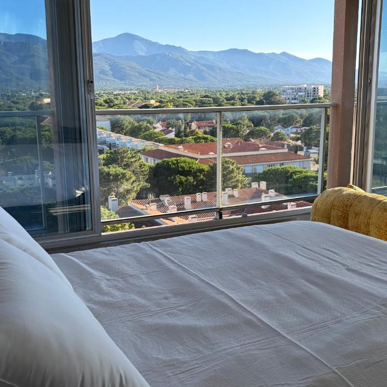 Appartement vue panoramique au bord de mer - FR-1-837-150 - Apartment - 2