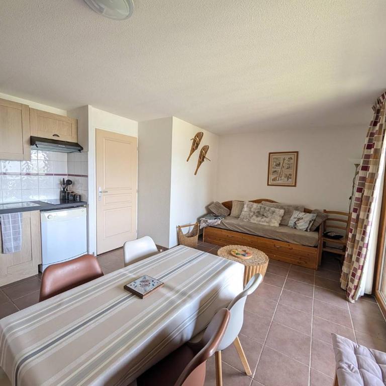 Appartement vue montagne et lac - 6 pers. - FR-1-593-148 - Maison de Vacances - 3