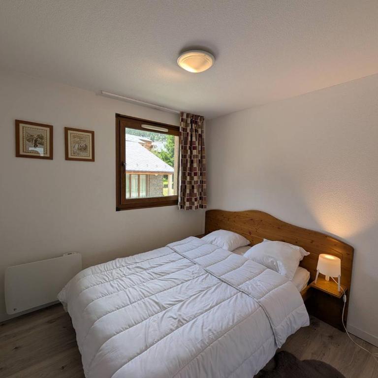 Appartement vue montagne et lac - 6 pers. - FR-1-593-148 - Maison de Vacances - 4