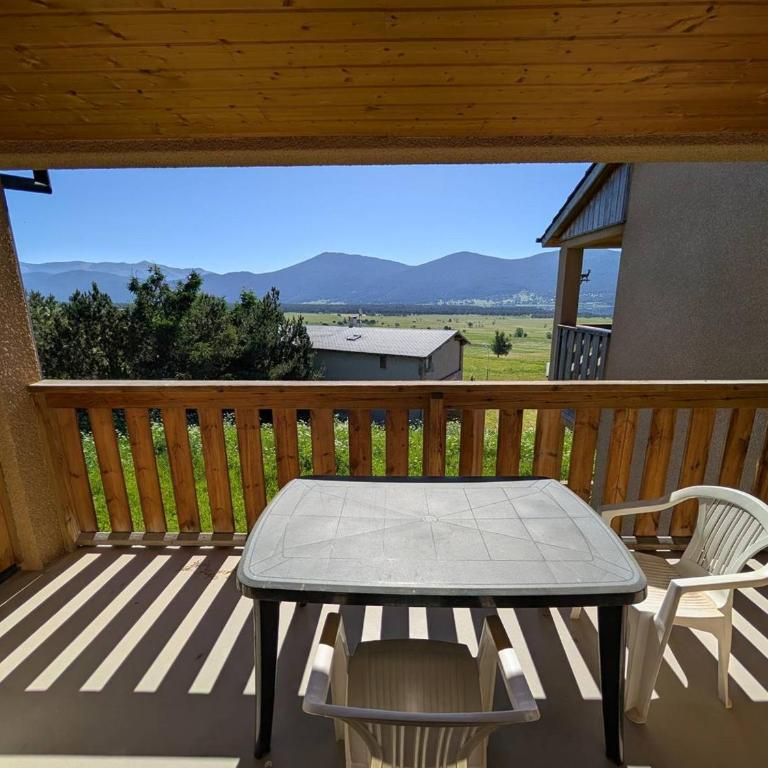 Appartement vue montagne et lac - 6 pers. - FR-1-593-148 - Maison de Vacances - 8