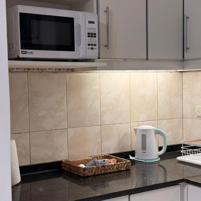 tu base perfecta en alta gracia simple, comoda y bien ubicada - One-Bedroom Apartment - 7