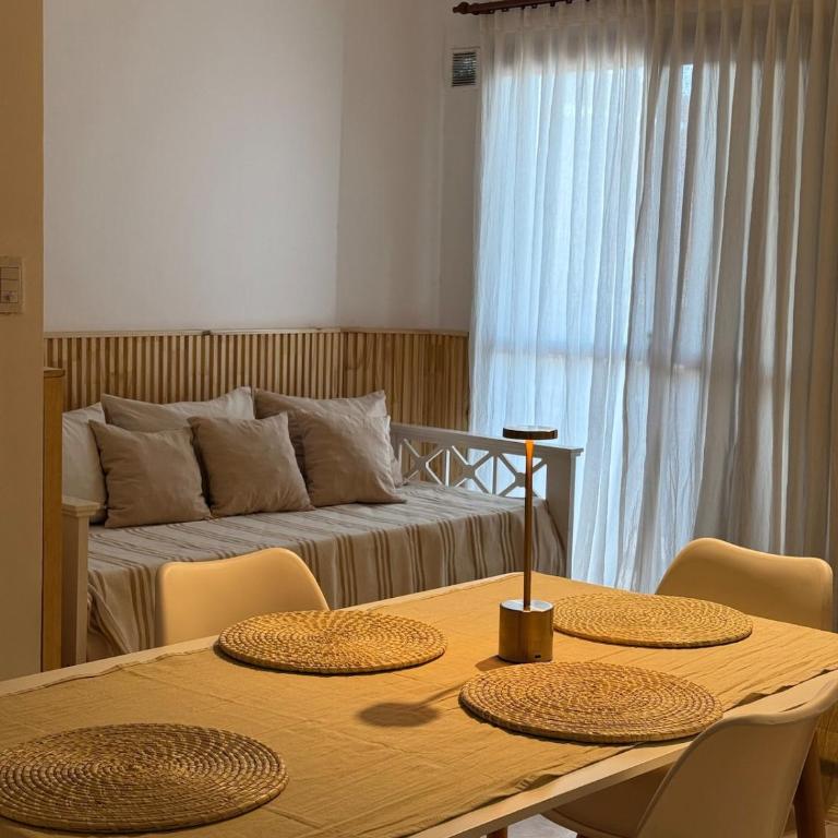 tu base perfecta en alta gracia simple, comoda y bien ubicada - One-Bedroom Apartment - 1
