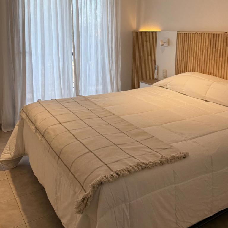 tu base perfecta en alta gracia simple, comoda y bien ubicada - One-Bedroom Apartment - 12