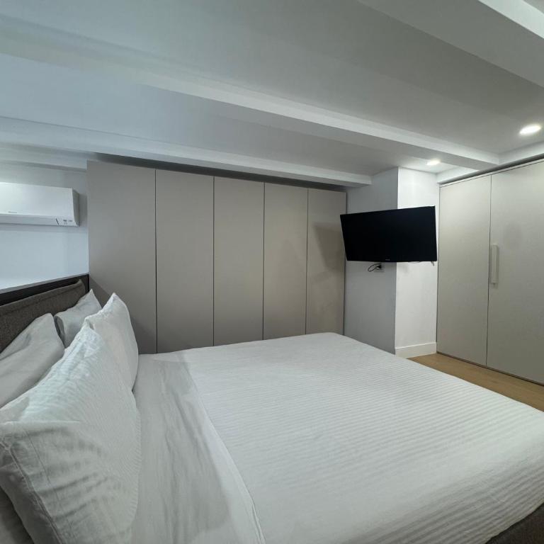 MCH Vespri - 8 stops to Duomo, family loft, subway 2 minutes - Camera Familiare con Bagno Privato - 6