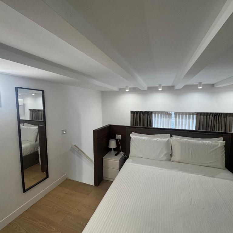 MCH Vespri - 8 stops to Duomo, family loft, subway 2 minutes - Camera Familiare con Bagno Privato - 4