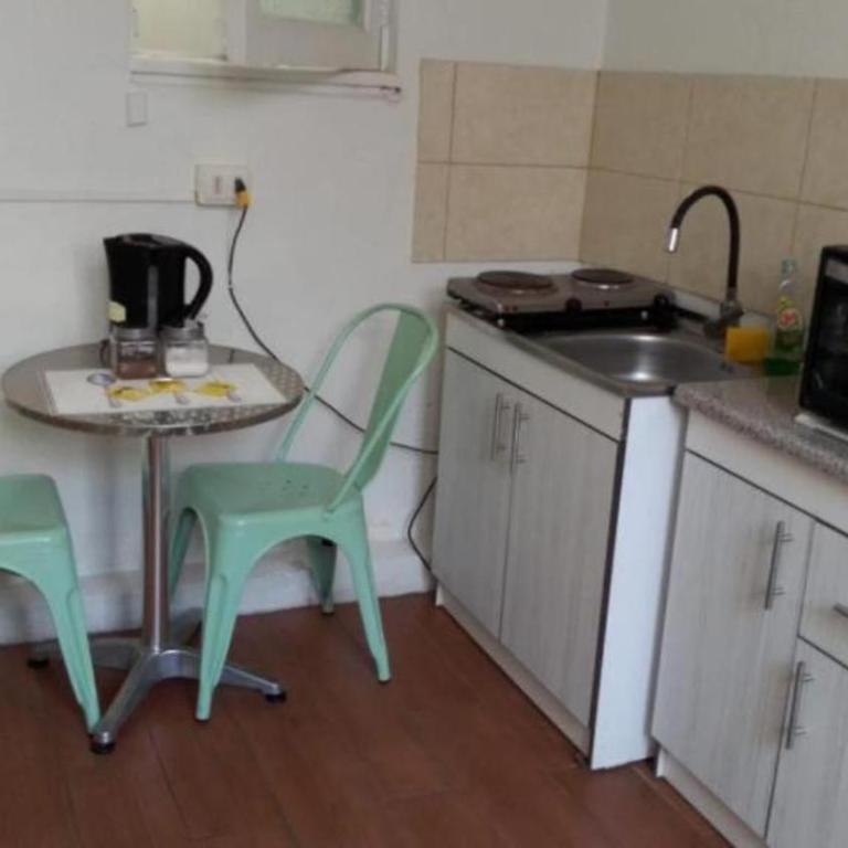 HOSTEL Gloria Economy - Apartamento Deluxe de 1 dormitorio - 1