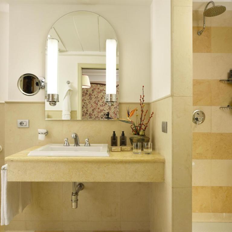 Grand Hotel Savoia Genova, Curio Collection by Hilton - Camera Doppia con Letti Singoli - Accesso Disabili - 3
