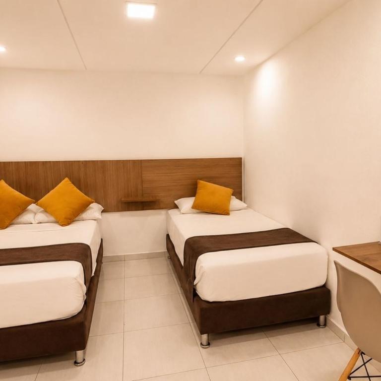 Ayenda Hotel Helenas - Habitación Triple Estándar - 2