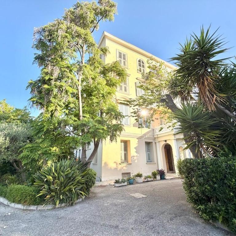 Bright Apartment with Garden Near Beach - Appartement 1 Chambre - 30