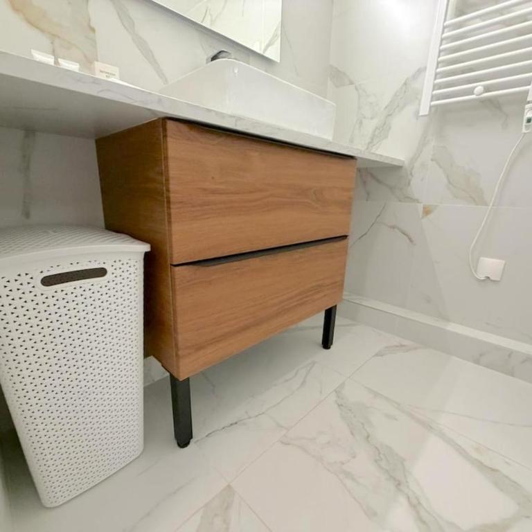 Charming cozy studio with sunny balcony - Appartement 1 Chambre - 27