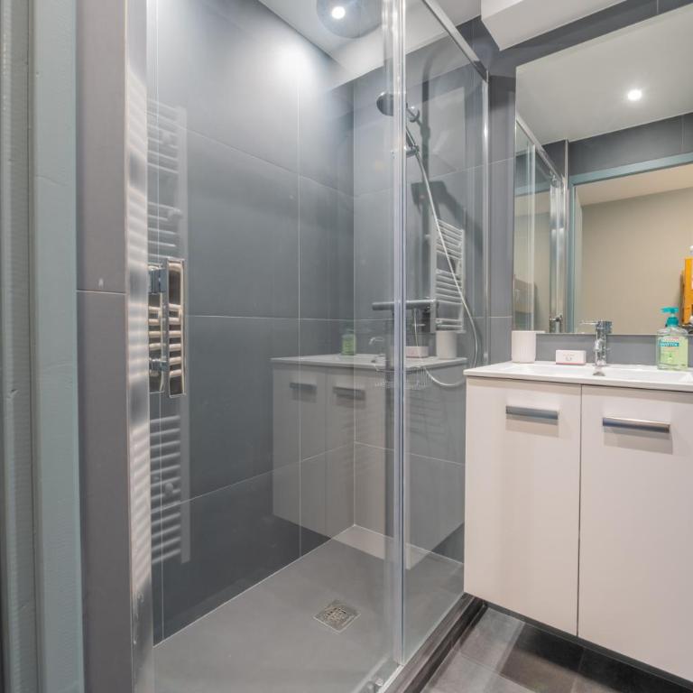 Studio du Chamois Near Ski Lifts w/ Balcony & Parking - Happy Rentals - Studio avec Balcon - 4