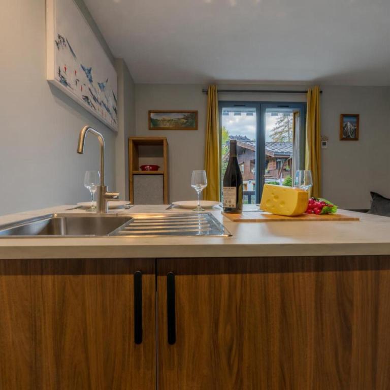Studio du Chamois Near Ski Lifts w/ Balcony & Parking - Happy Rentals - Studio avec Balcon - 9