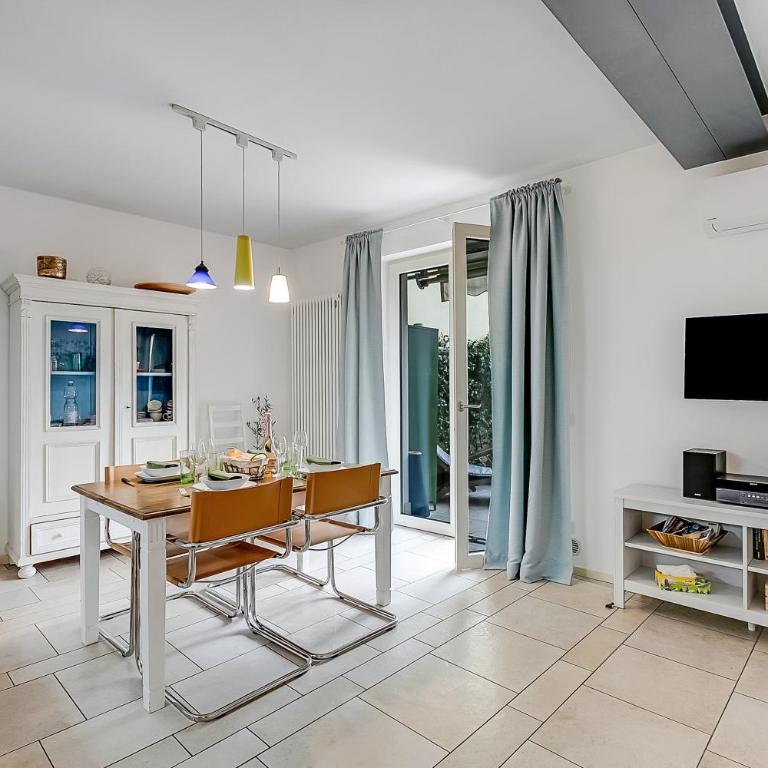 Flower House - Happy Rentals - Apartment with Terrace - 9