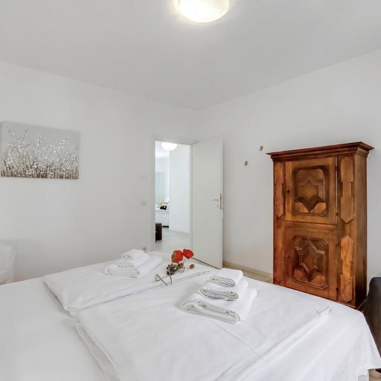 Flower House - Happy Rentals - Apartment with Terrace - 14