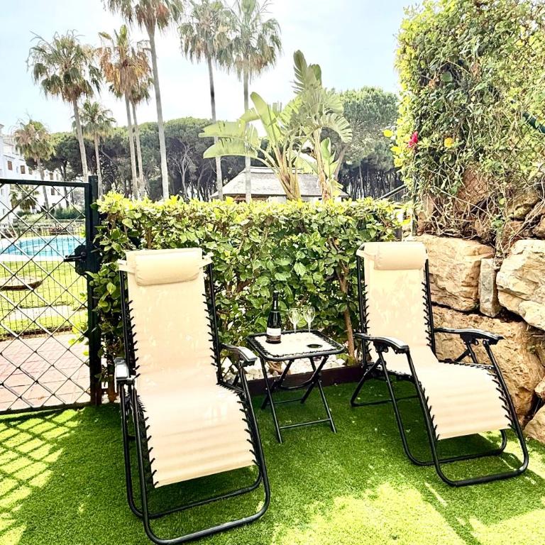 MI CAPRICHO BEACHFRONT 414 - Apartment with terrace and private garden by the sea - Apartment - 75