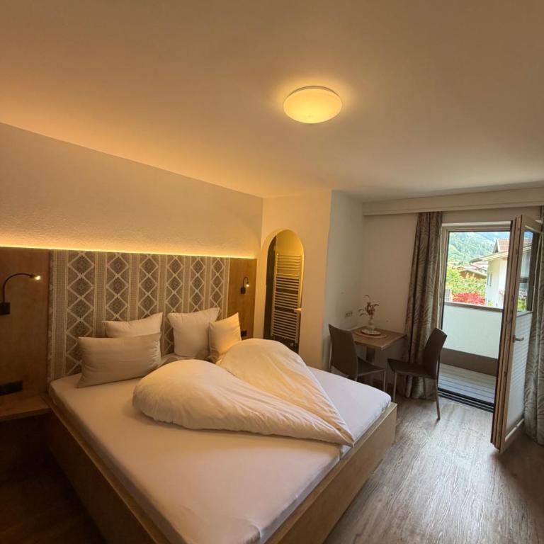 Ferienwohnungen Mauracher - Deluxe Doppelzimmer mit Balkon - 2