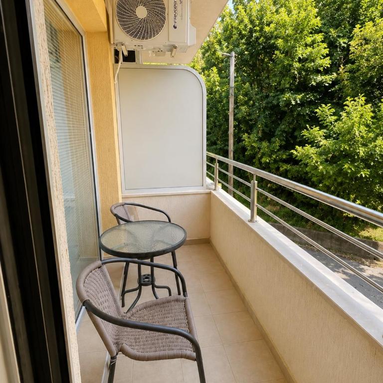 Relax Budva - One-Bedroom Apartment - 11
