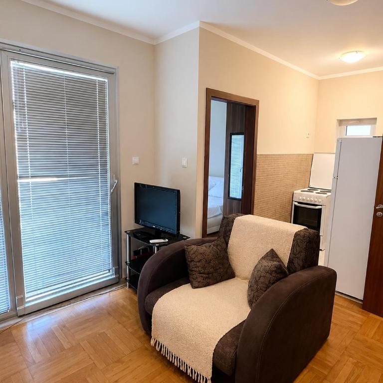 Relax Budva - One-Bedroom Apartment - 4