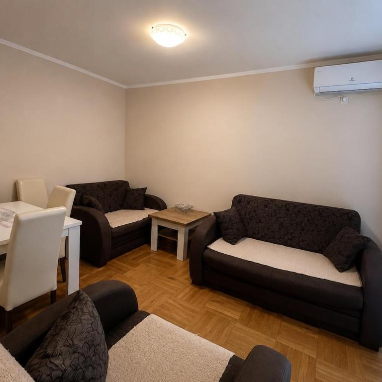 Relax Budva - One-Bedroom Apartment - 1