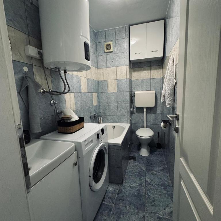 Bloom Apartment - One-Bedroom Apartment - 9