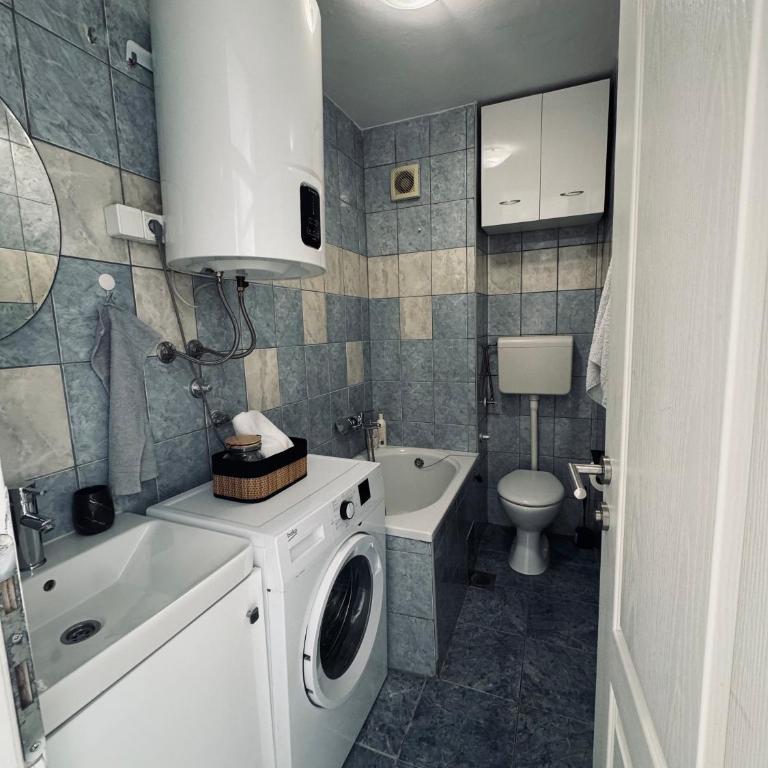 Bloom Apartment - One-Bedroom Apartment - 7