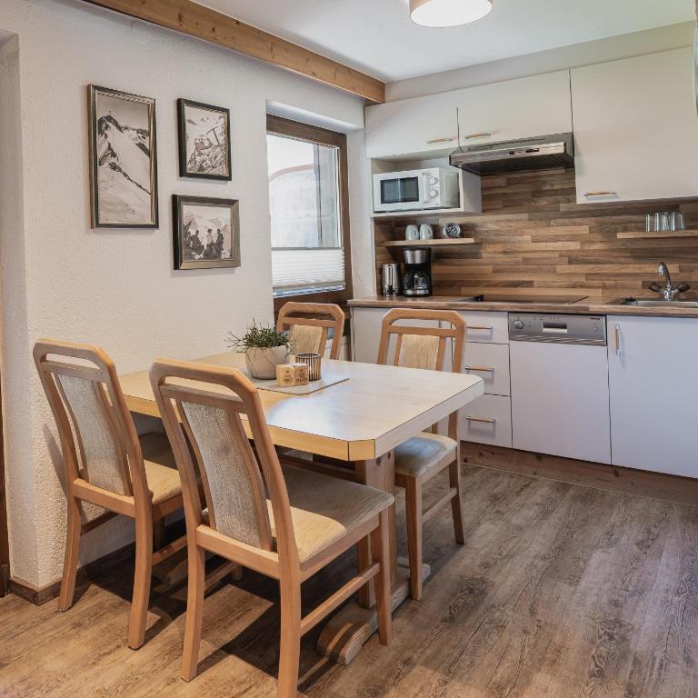 Appartements Alpenrose - Apartment mit Balkon - 5