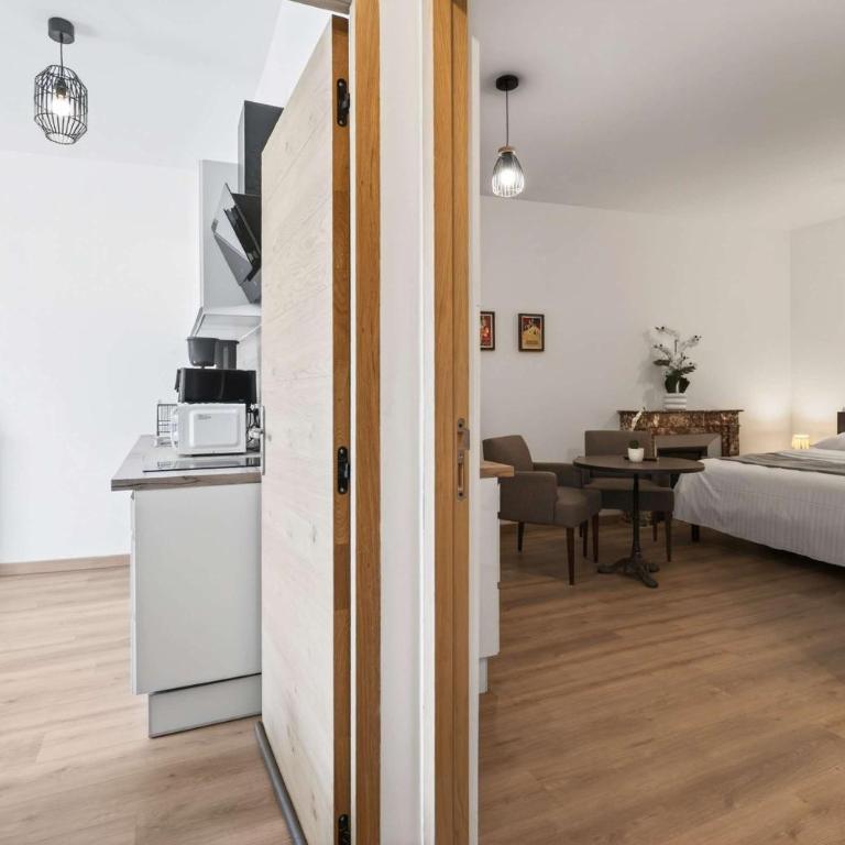 Auberge des 2 Savoie - Studio Proche Gare & Centre-ville, Idéal Séjour! - Studio - 6