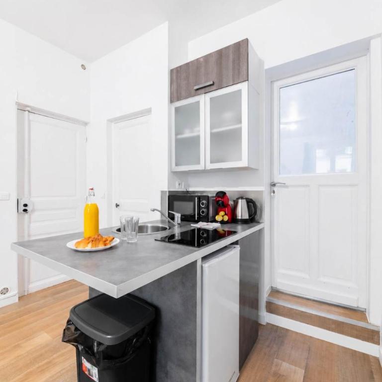 Charmant Studio Paris 17eme Ideal Sejour - Studio - 3