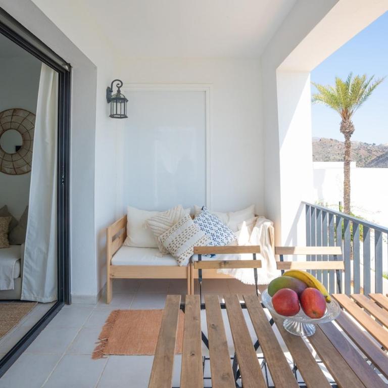 Primera linea, terraza y vistas frontales al mar - Two-Bedroom Apartment - 27