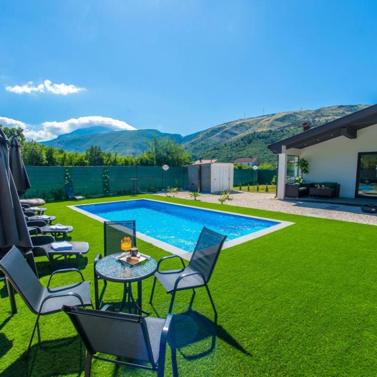 Holiday Home Nova Lux - Kuća sa 2 Spavaće Sobe - 1