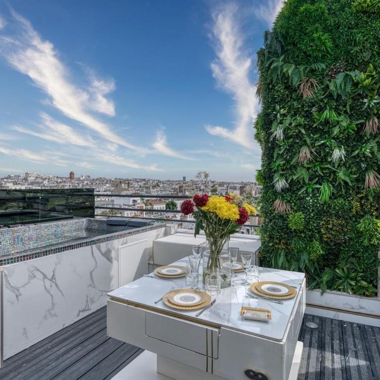 Penthouse with Jacuzzi Top floor Paris 17th arrondissement - Apartment mit 1 Schlafzimmer - 17