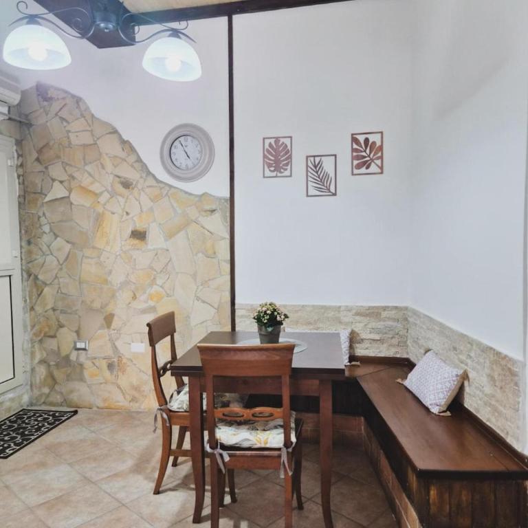 Villanova suite in the historic district of Cagliari - One-Bedroom Apartment - 20