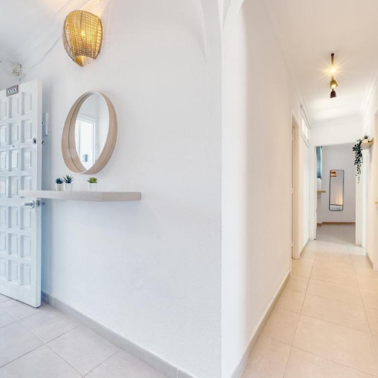 Sunny Vacation Gran Canaria - Near the Beach By Lanzarote Vacation Homes - Apartamento de 3 dormitorios con balcón - 14