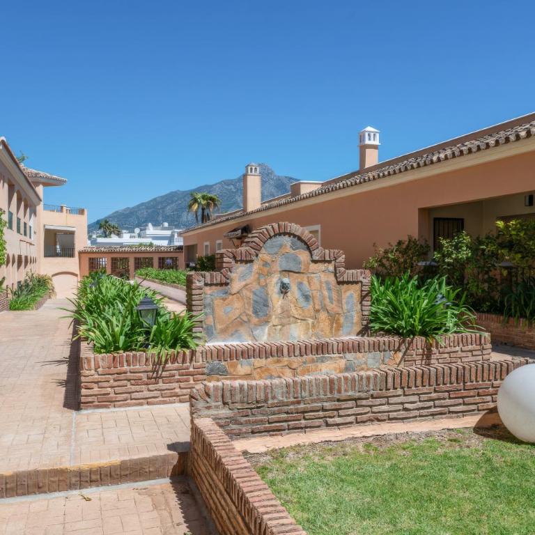 Nueva Andalucia Holiday Home - Apartamento - 34