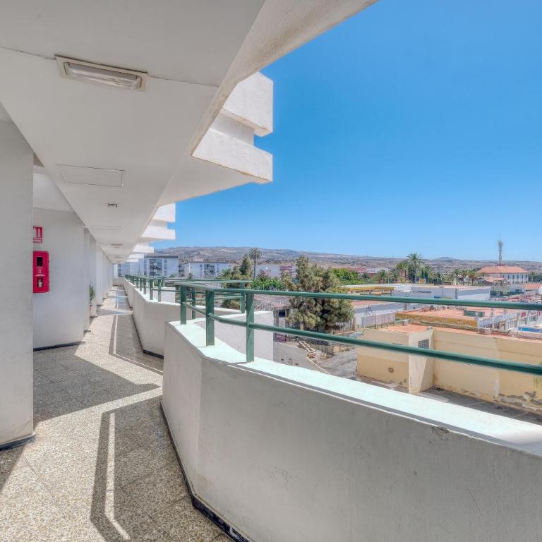 Sunny Vacation Gran Canaria - Near the Beach By Lanzarote Vacation Homes - Apartamento de 3 dormitorios con balcón - 24