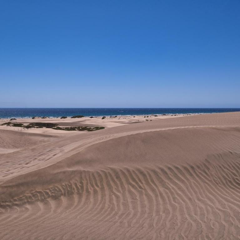 Sunny Vacation Gran Canaria - Near the Beach By Lanzarote Vacation Homes - Apartamento de 3 dormitorios con balcón - 50
