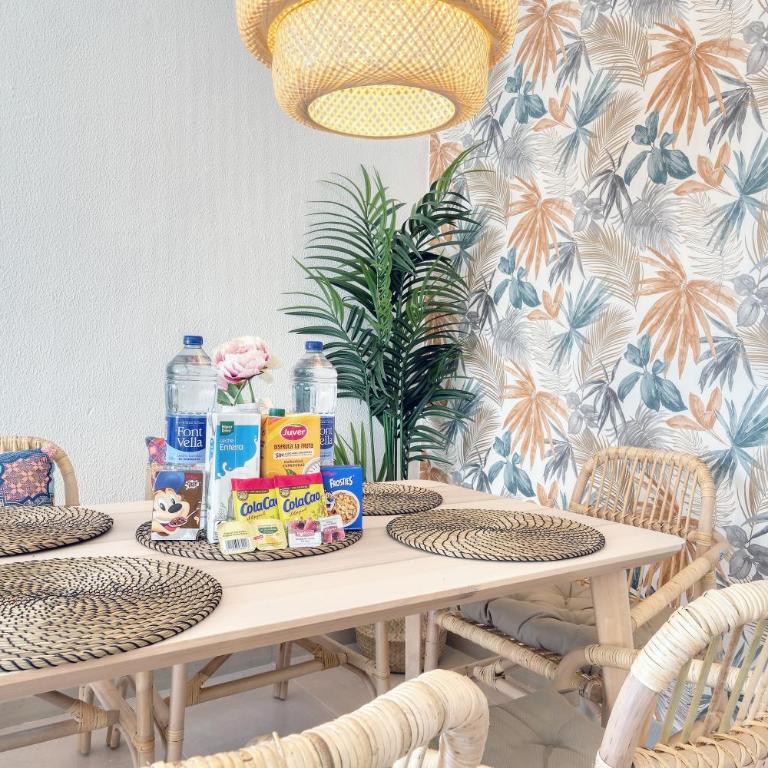 Sunny Vacation Gran Canaria - Near the Beach By Lanzarote Vacation Homes - Apartamento de 3 dormitorios con balcón - 47