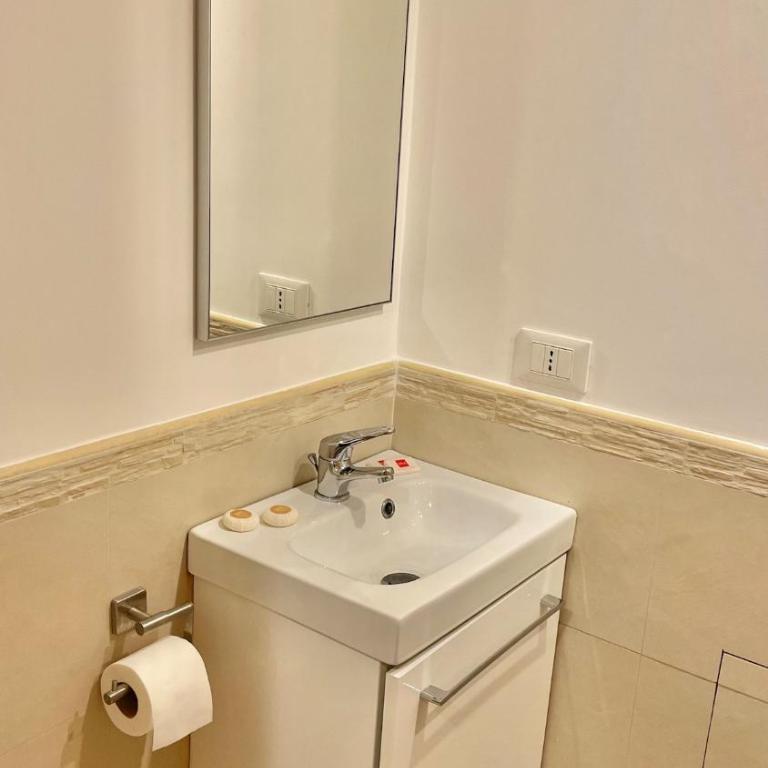 Palermo's Hidden Gem, possibilità posto auto - Apartamento de 1 dormitorio - 7