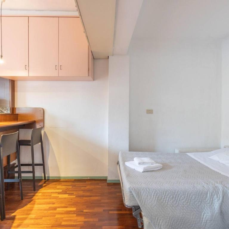 Unione, Bologna by Short Holidays - Two-Bedroom Apartment - 4