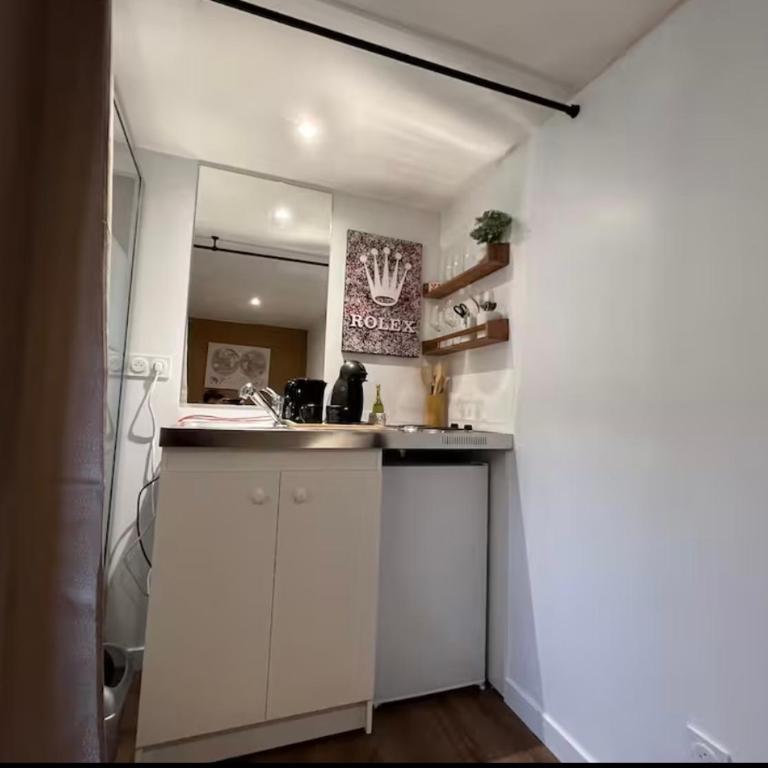 Les Essentiels - 3 studio en plein centre ville du Mans - Apartamento Estudio - 3