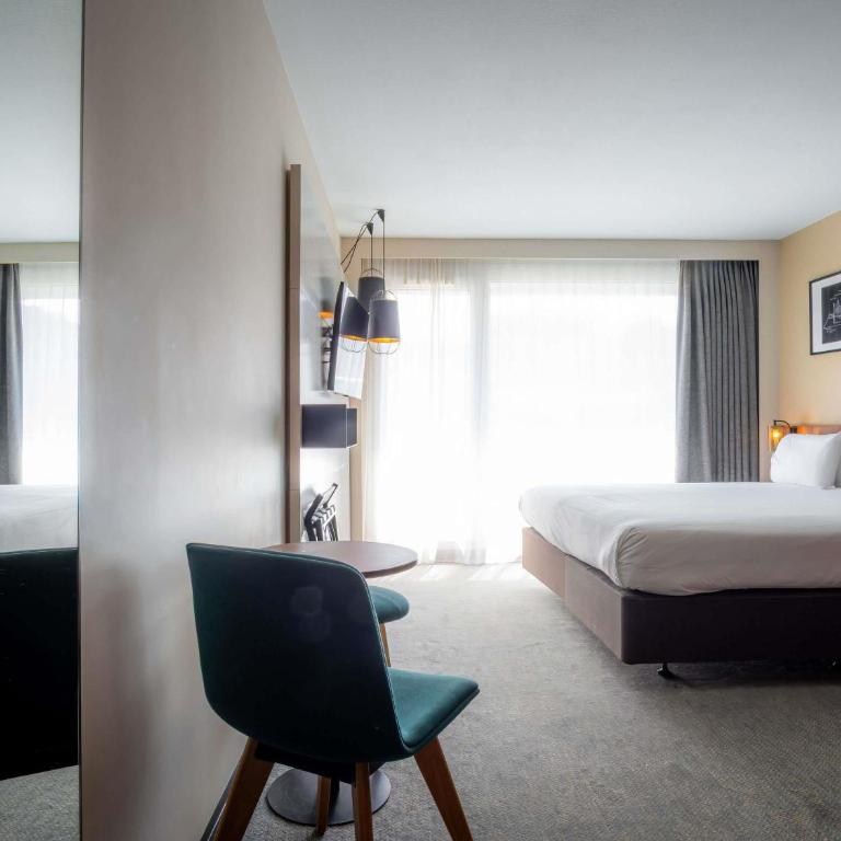Mercure Paris Montparnasse Pasteur - Chambre Lit double Queen-Size Privilège avec 1 Canapé-Lit pour 1 Personne - 8