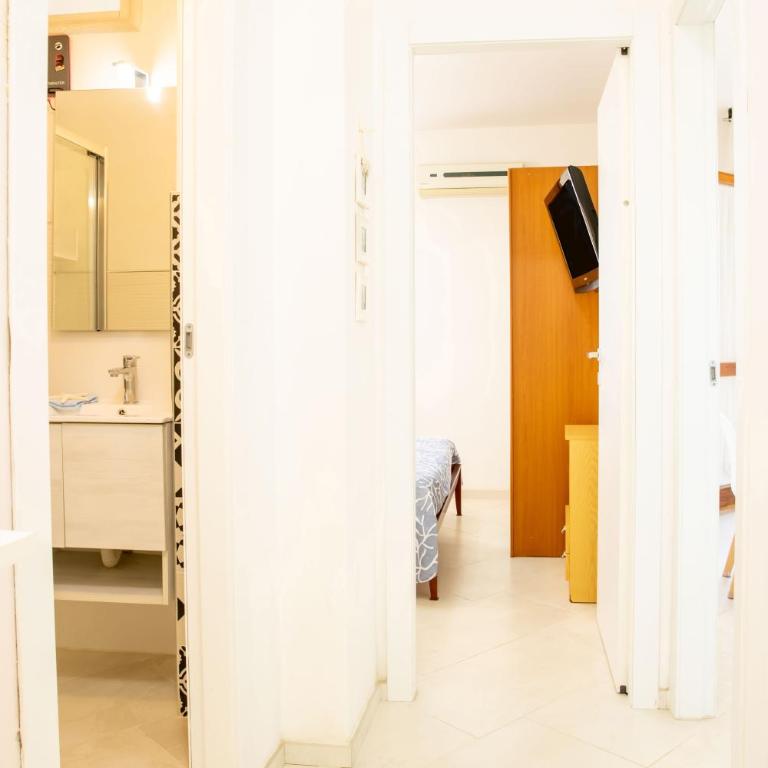Il respiro del mare - Two-Bedroom Apartment with Terrace - 8